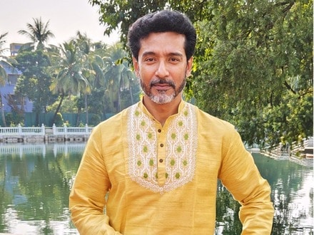  বাংলা ছবির পিছিয়ে যাওয়া নিয়ে যা বললেন টোটা