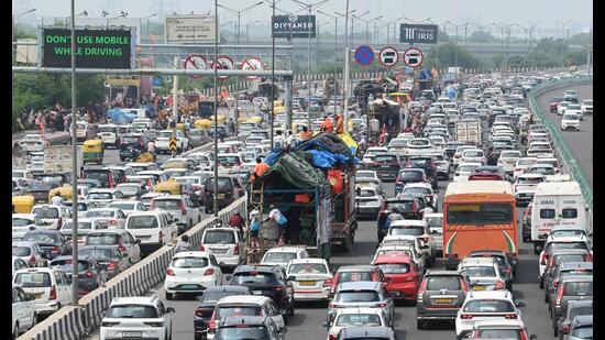 A heavy spell of rain in the afternoon compounded the issue, inundating roads and resulting several vehicles breaking down. (Vipin Kumar/ HT)