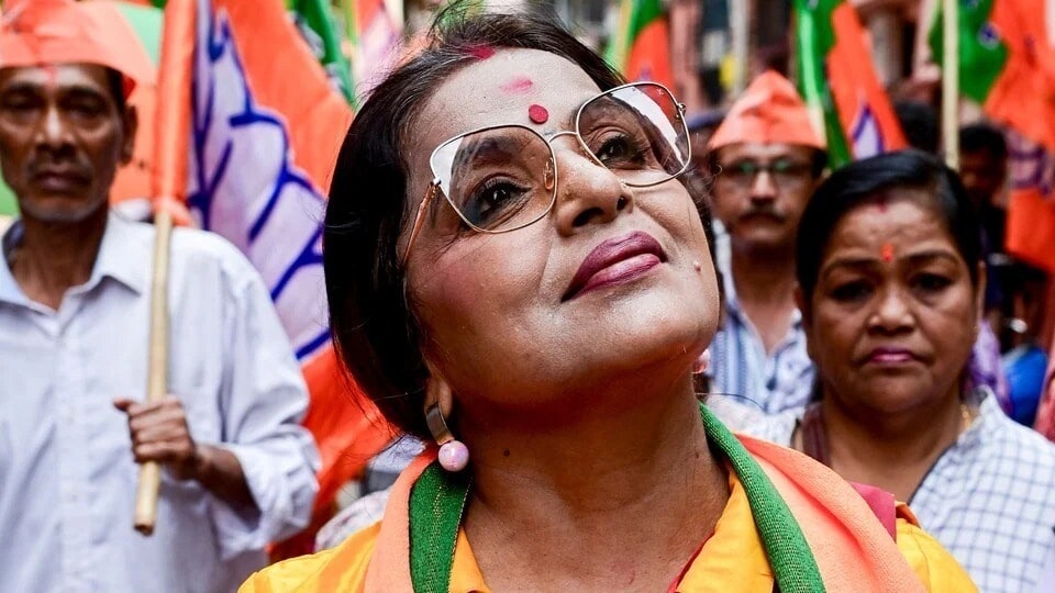 অভিনয়ে ফিরতে চলেছেন পাপিয়া অধিকারী
