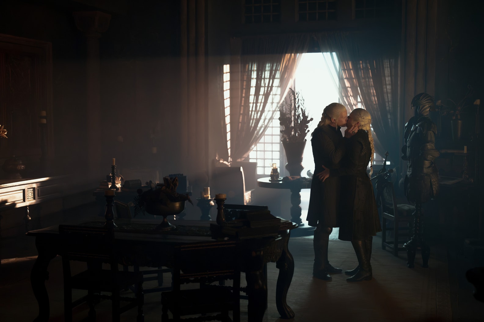 Matt Smith and Emma D'Arcy in the finale of HOTD season 3. (Warner Bros.)