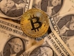 Bitcoin is breaking away from tech stocks as ETF inflows return (REUTERS/Dado Ruvic/Illustration/File Photo)