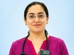 Dr Prabhleen Kaur urged people to pay the consultation fee. (Instagram/@dr.prabhleen.unfiltered)