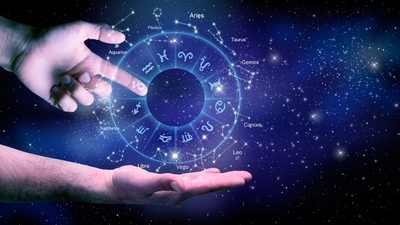 Career Horoscope Today: Get daily astrological predictions on career for your zodiac signs.