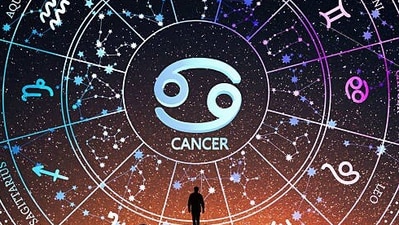 శుక్రుడి గోచారం: నేటి నుంచి ఈ 4 రాశులకు డబ్బు, ఉద్యోగం, ఆస్తి యోగం!