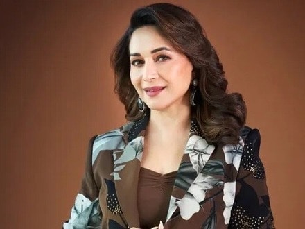 নতুন চমক নিয়ে আসতে চলেছেন মাধুরী