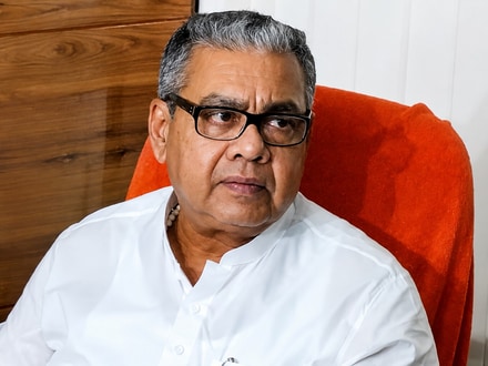 পার্ক ইনস্টিটিউশনে ২৫ ছাত্রী অসুস্থ, রাতেই পরিদর্শনে স্বাস্থ্যমন্ত্রী