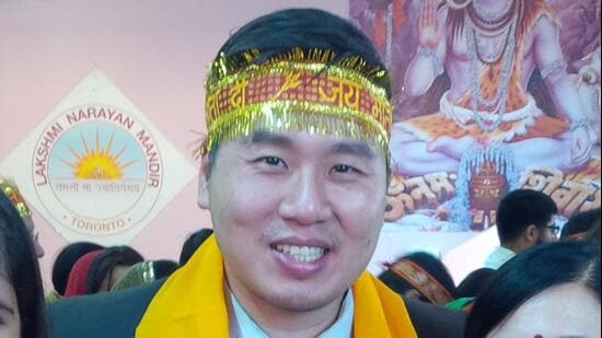 Indo-Chinese heritage MP Shaun Chen at the Lakshmi Narayan Mandir in Toronto in 2015. (Courtesy Shaun Chen)