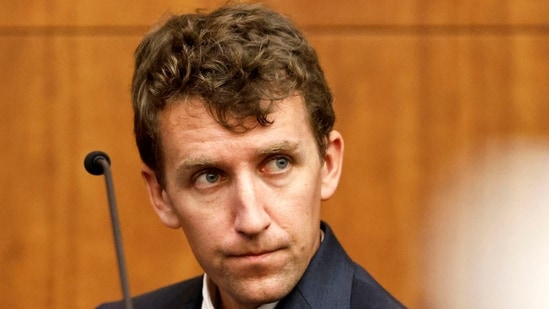 A work email sent by Patrick Clancy at 5:24 pm on January 24, 2023, has sparked debate online. The email was referenced during cross-examination in the murder trial of his wife, Lindsay Clancy. 