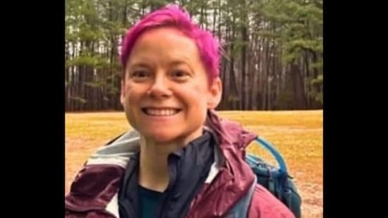 Could Elizabeth Waddell be somewhere on land or on a boat? Husband weighs in
