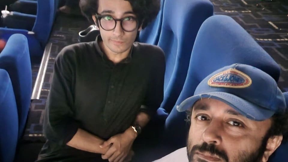 ছেলে কথা শুনছে না, রাজি করাতে পারলেই নগদ অর্থ পুরস্কার