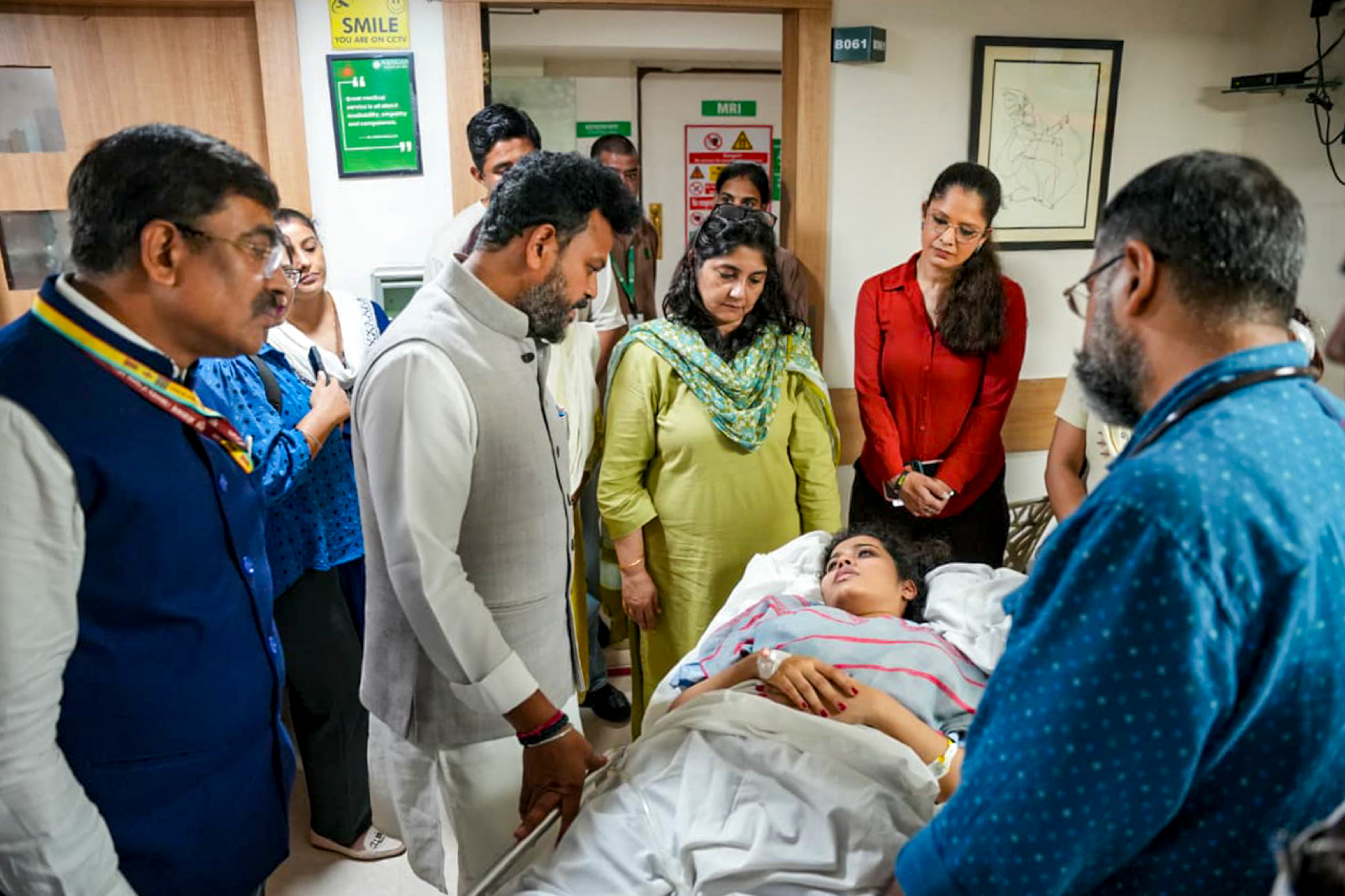 Union Minister of Civil Aviation Kinjarapu Ram Mohan Naidu visited an injured passenger at Fortis Hospital. (PIB) Union Minister of Civil Aviation Kinjarapu Ram Mohan Naidu visited an injured passenger at Fortis Hospital. (PIB)