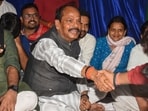 Raghubar Das threatens fast, urges CBI probe into J'khand exam irregularities