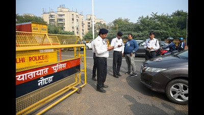 The integration was completed on Monday, and more than 1,000 fines were issued for speeding till Tuesday, two senior traffic police officers told HT. (HT) The integration was completed on Monday, and more than 1,000 fines were issued for speeding till Tuesday, two senior traffic police officers told HT. (HT)