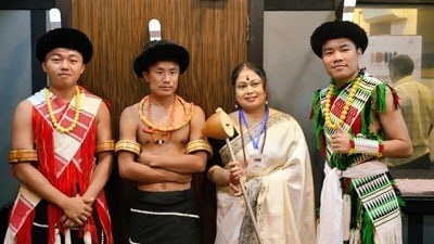 আদিবাসী শিল্পীদের অধিকার রক্ষায় পদক্ষেপ। আদিবাসী শিল্পীদের অধিকার রক্ষায় পদক্ষেপ।