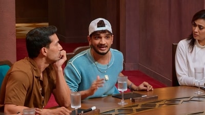 Munawar Faruqui received the most number of votes in the circle of shaq. Munawar Faruqui received the most number of votes in the circle of shaq.