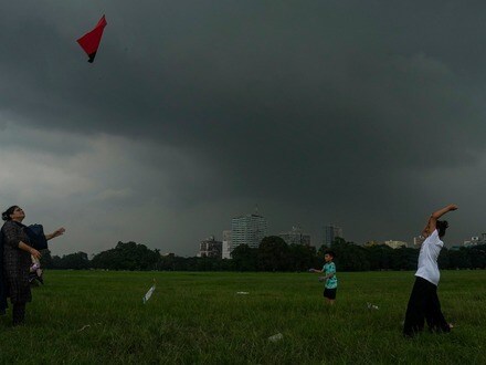 আরও একটা নিম্নচাপ জন্মাল বঙ্গোপসাগরে, জারি করা হল ভারী বৃষ্টির সতর্কতা। (ছবি সৌজন্যে পিটিআই)