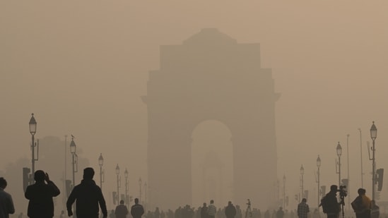 843 crore in pollution cess unspent; 280 days’ data missing, as per the CAG report. (Vipin Kumar/ Hindustan Times)