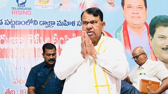 బాన్సువాడ ఎమ్మెల్యే పోచారం (ఫైల్ ఫొటో)