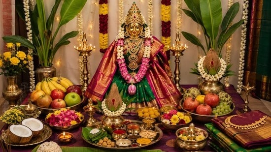 వరలక్ష్మీ వ్రతం 2026.. పూజా ముహూర్తం, విధానం, పాటించాల్సిన నియమాలు ఇవే.. ఈ ముహూర్తాల్లో పూజిస్తే శుభఫలితాలు! (pinterest)