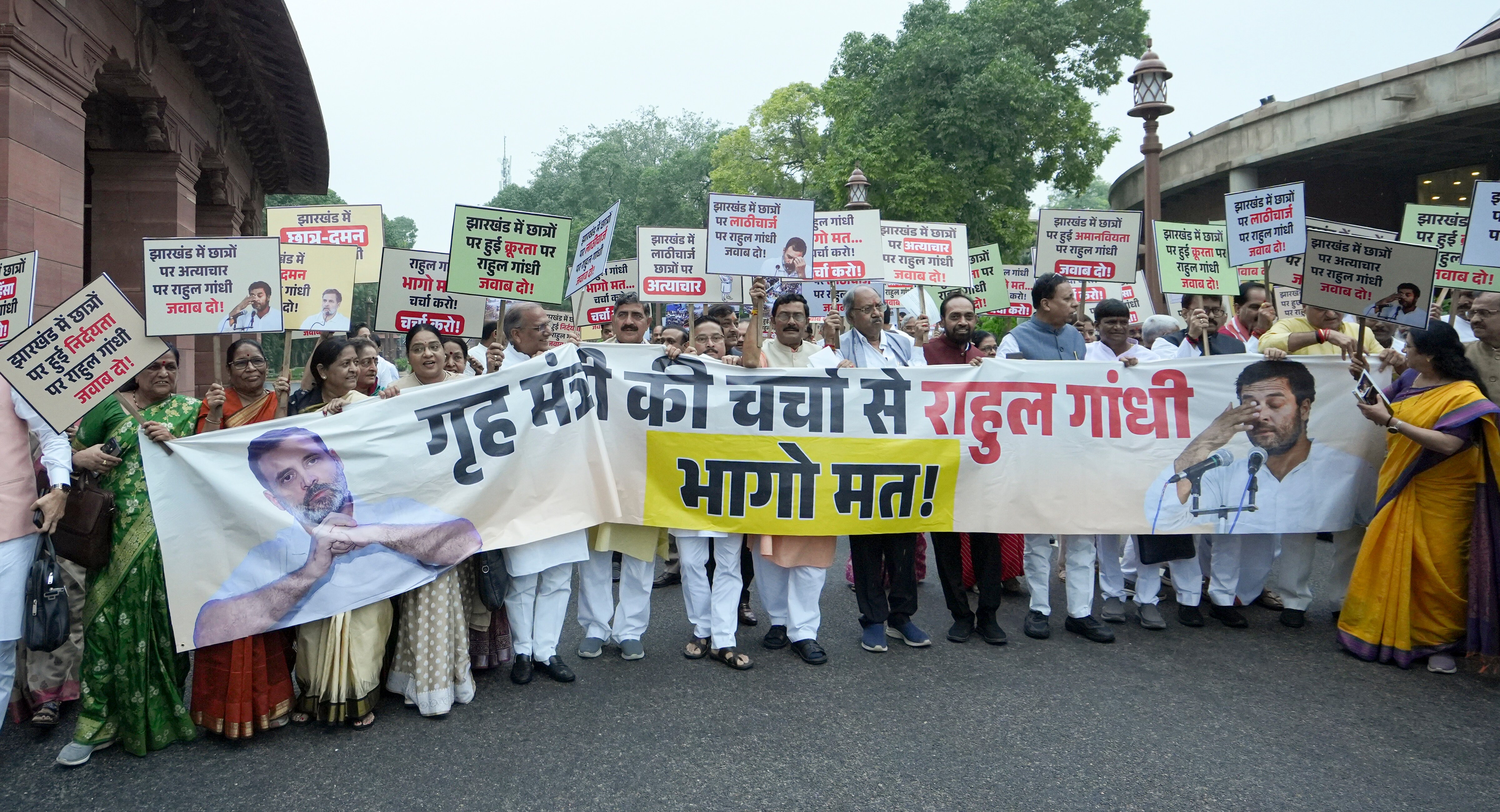 Ruling NDA MPs protest the police crackdown on job aspirants in Jharkhand. (PTI) Ruling NDA MPs protest the police crackdown on job aspirants in Jharkhand. (PTI)