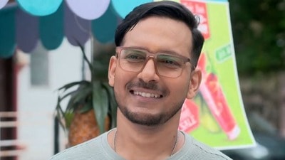চিরসখা বন্ধ হওয়ায় কাজ হারান, জলসার এই মেগায় এন্ট্রি নিলেন রাজা গোস্বামী চিরসখা বন্ধ হওয়ায় কাজ হারান, জলসার এই মেগায় এন্ট্রি নিলেন রাজা গোস্বামী