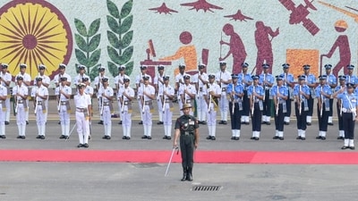 Gram it: Ahead of the 80th Independence Day celebrations at the Red Fort, here's how the Indian Armed forces and Delhi Police personnel took part in the full dress rehearsal on Thursday. (Photo: RAJ K RAJ /HT)