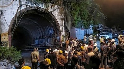চামোলিতে টানেলে ভয়াবহ ধস, একাধিকের আটকে পড়ার আশঙ্কা, শুরু উদ্ধার কাজ(PTI Photo) (PTI08_13_2026_000608B) (PTI) চামোলিতে টানেলে ভয়াবহ ধস, একাধিকের আটকে পড়ার আশঙ্কা, শুরু উদ্ধার কাজ(PTI Photo) (PTI08_13_2026_000608B) (PTI)