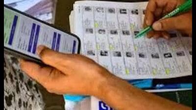 The electorate includes 3,62,751 male, 3,37,954 female and 14 third-gender voters and the district now has 936 polling stations. (HT File) The electorate includes 3,62,751 male, 3,37,954 female and 14 third-gender voters and the district now has 936 polling stations. (HT File)