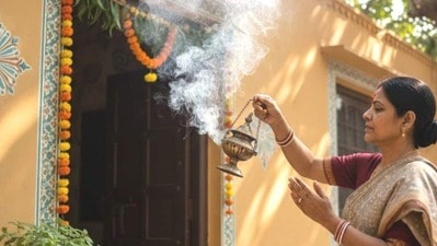 ఇంట్లో గొడవలు, ఆందోళన వెంటాడుతున్నాయా? ఈ వాస్తు పద్ధతులు పాటించండి! ఇంట్లో గొడవలు, ఆందోళన వెంటాడుతున్నాయా? ఈ వాస్తు పద్ధతులు పాటించండి!
