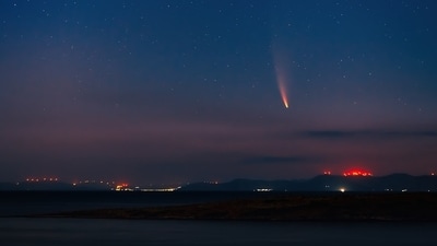 Representational image showing Perseid meteor shower. (Unsplash)
