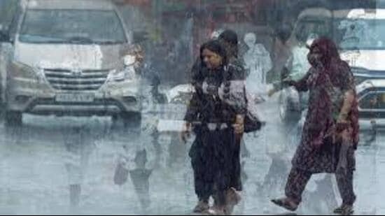On Thursday, rainfall was observed in few parts of the state including Dharamshala, Mandi and Bilaspur. (HT Photo for representation)