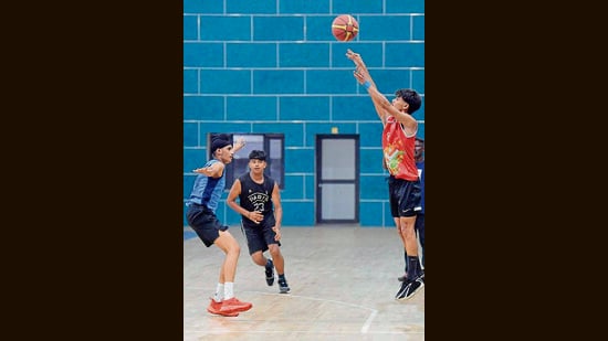 Players in action during the tourney at Guru Nanak Stadium in Ludhiana on Thursday. (HT PHOTO)