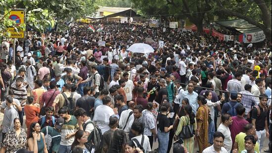 The petition seeks disclosure of the surveillance technologies, databases, standard operating procedures and vendor agreements used during the Jantar Mantar protest. (HT PHOTO)