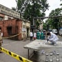 কলকাতার এনআরএস হাসপাতালে নার্সের রহস্যমৃত্যু। (ছবিটি প্রতীকী, সৌজন্যে ন্যানো ব্যানানা দিয়ে তৈরি করা)