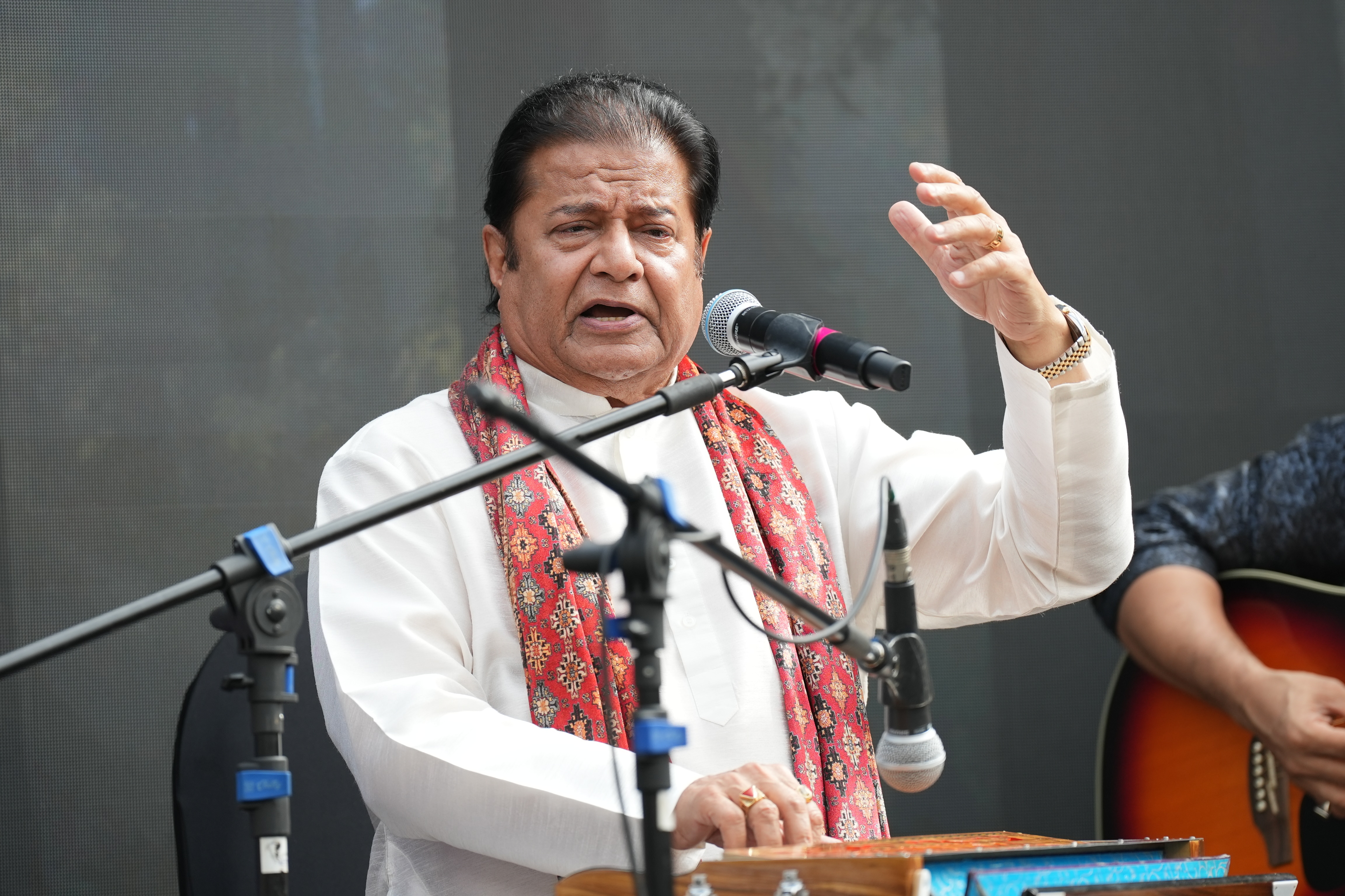Anup Jalota at the event (Courtesy Malhar and the Sea) Anup Jalota at the event (Courtesy Malhar and the Sea)