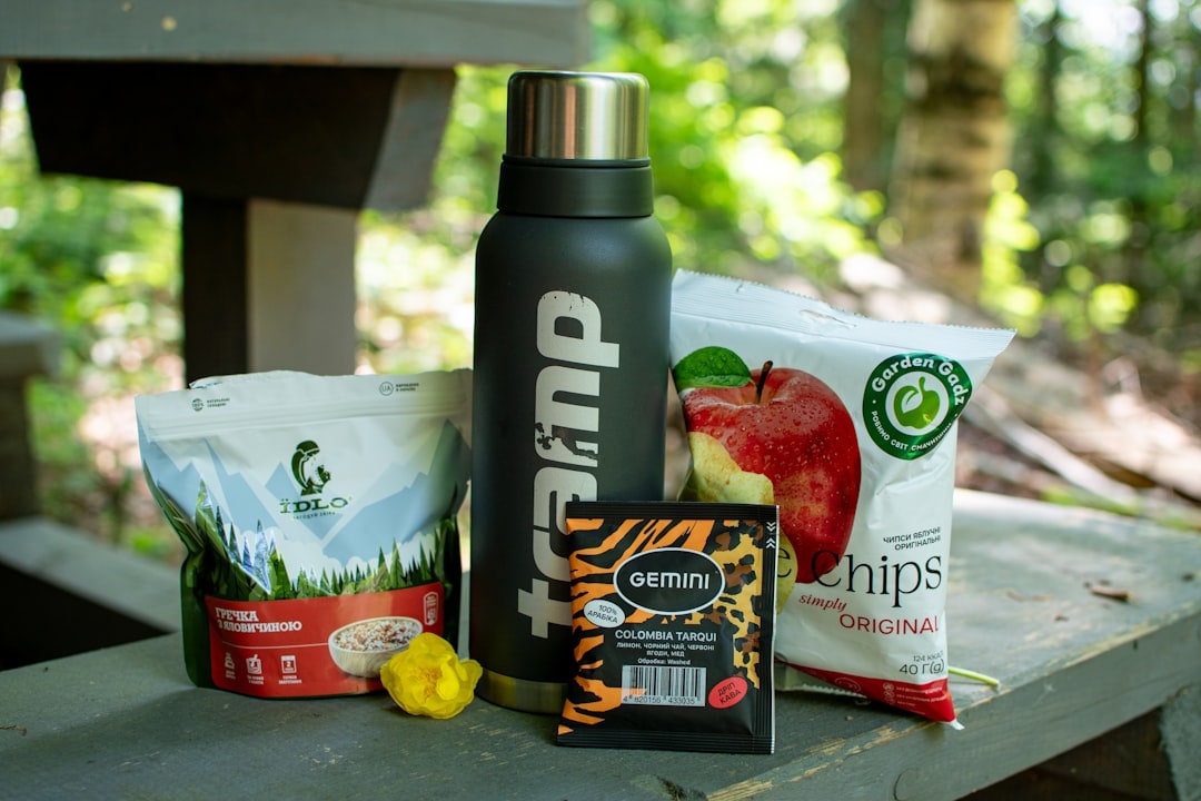 A well-formulated protein snack with adequate protein, low added sugar, and reasonable calories can be a better option. (Unsplash)