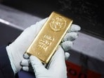ఎంసీఎక్స్‌లో బంగారం, వెండి ధరల పతనం: 10 గ్రాముల బంగారం ఎంతంటే?
