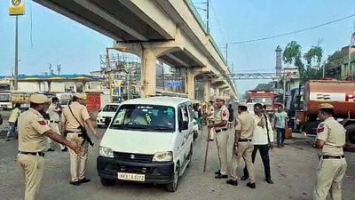 স্বাধীনতা দিবসের প্রাক্কালে দিল্লিতে বোমাতঙ্ক! (ANI Video Grab) স্বাধীনতা দিবসের প্রাক্কালে দিল্লিতে বোমাতঙ্ক! (ANI Video Grab)