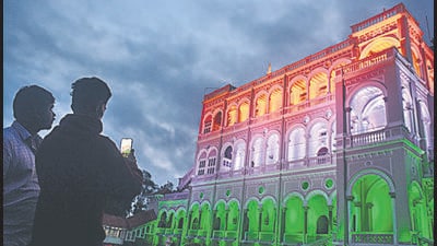 Pune, India - Aug. 10, 2022: Aga Khan Palace seen lit with tri colour ahead of 75th Independence day as they celeberate Azad ki Amrut Mahotsav in Pune, India, on Wednesday, August 10, 2022. (Photo by Shankar Narayan/HT PHOTO) Pune, India - Aug. 10, 2022: Aga Khan Palace seen lit with tri colour ahead of 75th Independence day as they celeberate Azad ki Amrut Mahotsav in Pune, India, on Wednesday, August 10, 2022. (Photo by Shankar Narayan/HT PHOTO)