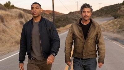 Aaron Pierre and Kyle Chandler (HBO)