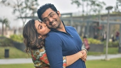 অঙ্কুশ ও ঐন্দ্রিলা। অঙ্কুশ ও ঐন্দ্রিলা।