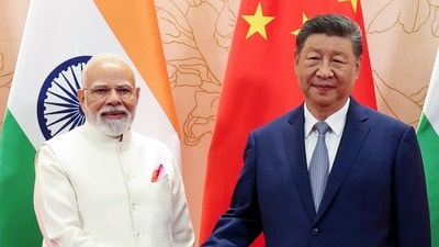 ভারতকে চিনা পণ্যের একটি বড় ‘শ্যাডো ট্রান্সশিপমেন্ট নেটওয়ার্ক’-এর গুরুত্বপূর্ণ অংশ হিসেবে চিহ্নিত করা হয়েছে মার্কিন রিপোর্টে। ভারতকে চিনা পণ্যের একটি বড় ‘শ্যাডো ট্রান্সশিপমেন্ট নেটওয়ার্ক’-এর গুরুত্বপূর্ণ অংশ হিসেবে চিহ্নিত করা হয়েছে মার্কিন রিপোর্টে।