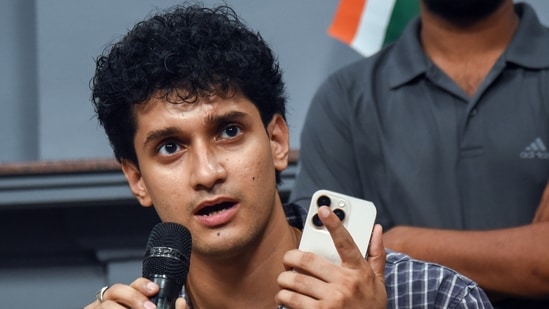 CJP co-convenor Saurav Das demanded the resignation of Bar Council of India (BCI) chairman Manan Kumar Mishra.