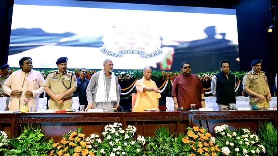 CM Yogi Adityanath, actor Nana Patekar, singer-composer Shankar Mahadevan and others at the launch of the UP Police song in Lucknow on Friday. (Deepak Gupta/HT)