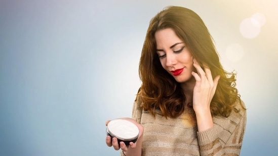 Retinol can increase cell turnover, stimulate collagen and elastin production leaving the person with hydrated skin that is smoother.