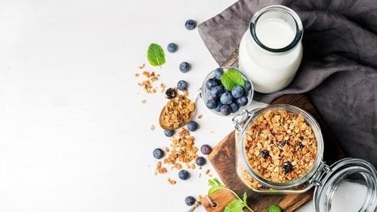 Light meals are easy to digest and don’t leave us feeling bloated, uncomfortable, or lazy. (Shutterstock)