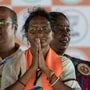 দুই গ্রেফতারিতে খুশি আরজি করে খুন হওয়া চিকিৎসকের মা।
