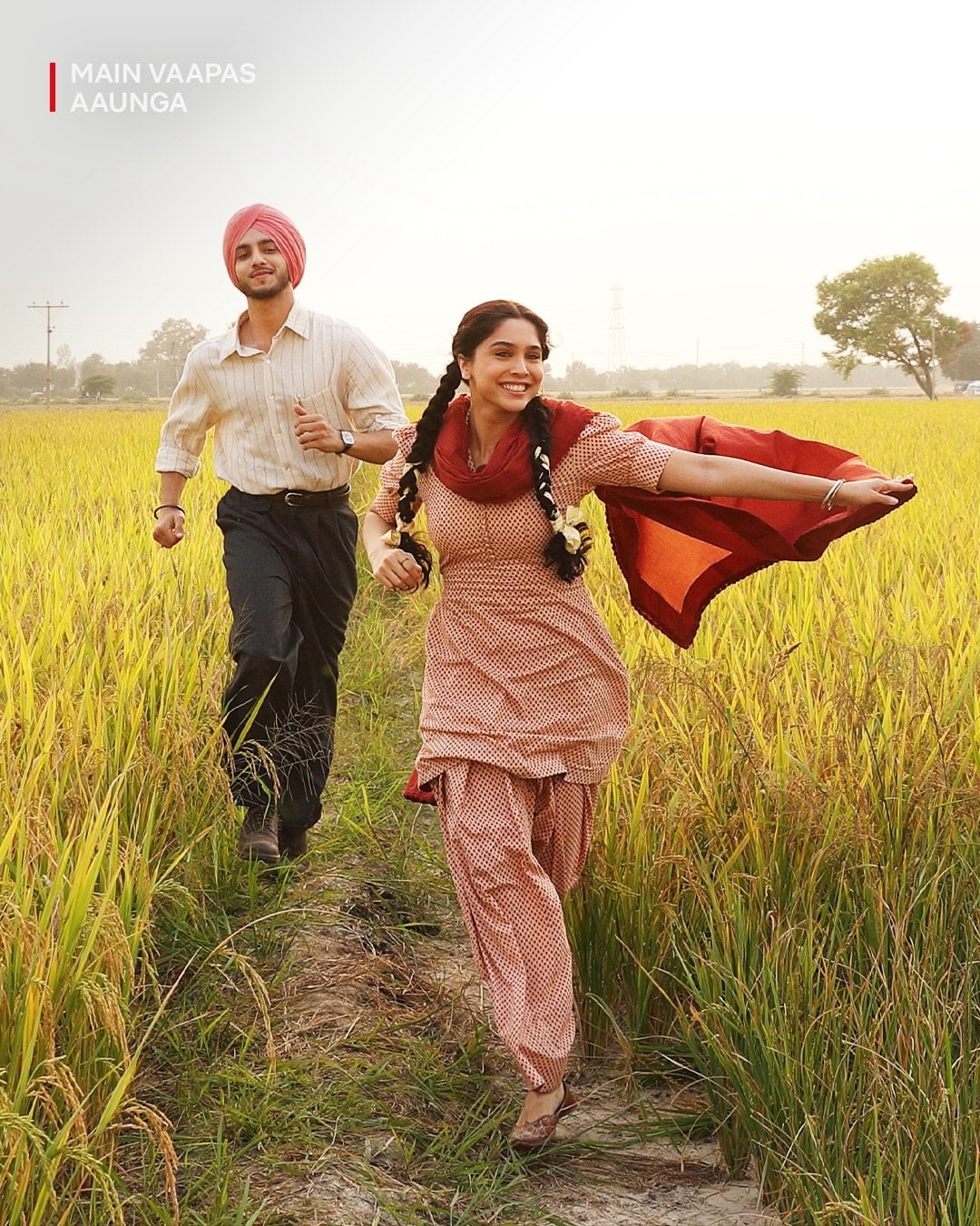 Main Vaapas Aaunga stars Sharvari and Vedang Raina as young lovers in 1947's Punjab. Main Vaapas Aaunga stars Sharvari and Vedang Raina as young lovers in 1947's Punjab.