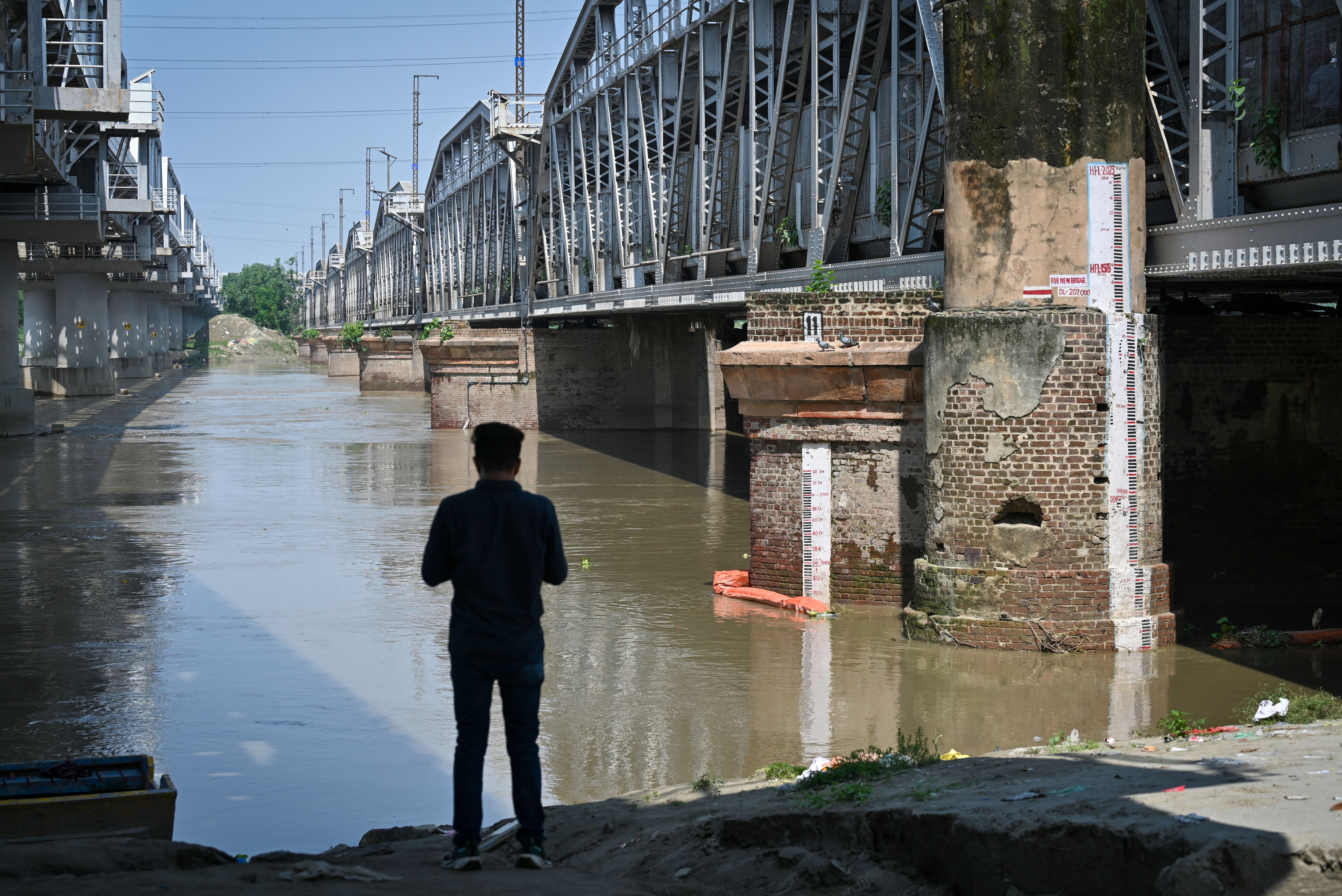 Delhi’s potable water requirement to reach around 1,600 million gallons per day (MGD) by 2047. (Photo for representation) (HT Photos ) Delhi’s potable water requirement to reach around 1,600 million gallons per day (MGD) by 2047. (Photo for representation) (HT Photos )