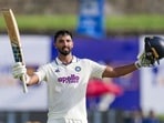 <p>శ్రీలంకతో ఫస్ట్ టెస్టులో కర్ణాటక బ్యాటర్ దేవ్‌ద‌త్ ప‌డిక్క‌ల్‌ సత్తాచాటాడు. 178 బంతుల్లో 131 పరుగులు చేశాడు. ఇందులో 12 ఫోర్లు, ఓ సిక్సర్ ఉన్నాయి. </p>(PTI)